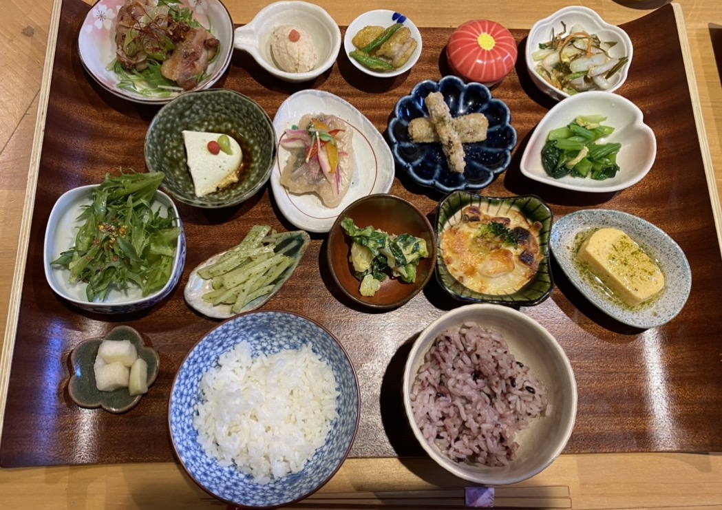 ランチ 芦屋のお洒落でお手頃なおばんざいをご紹介します